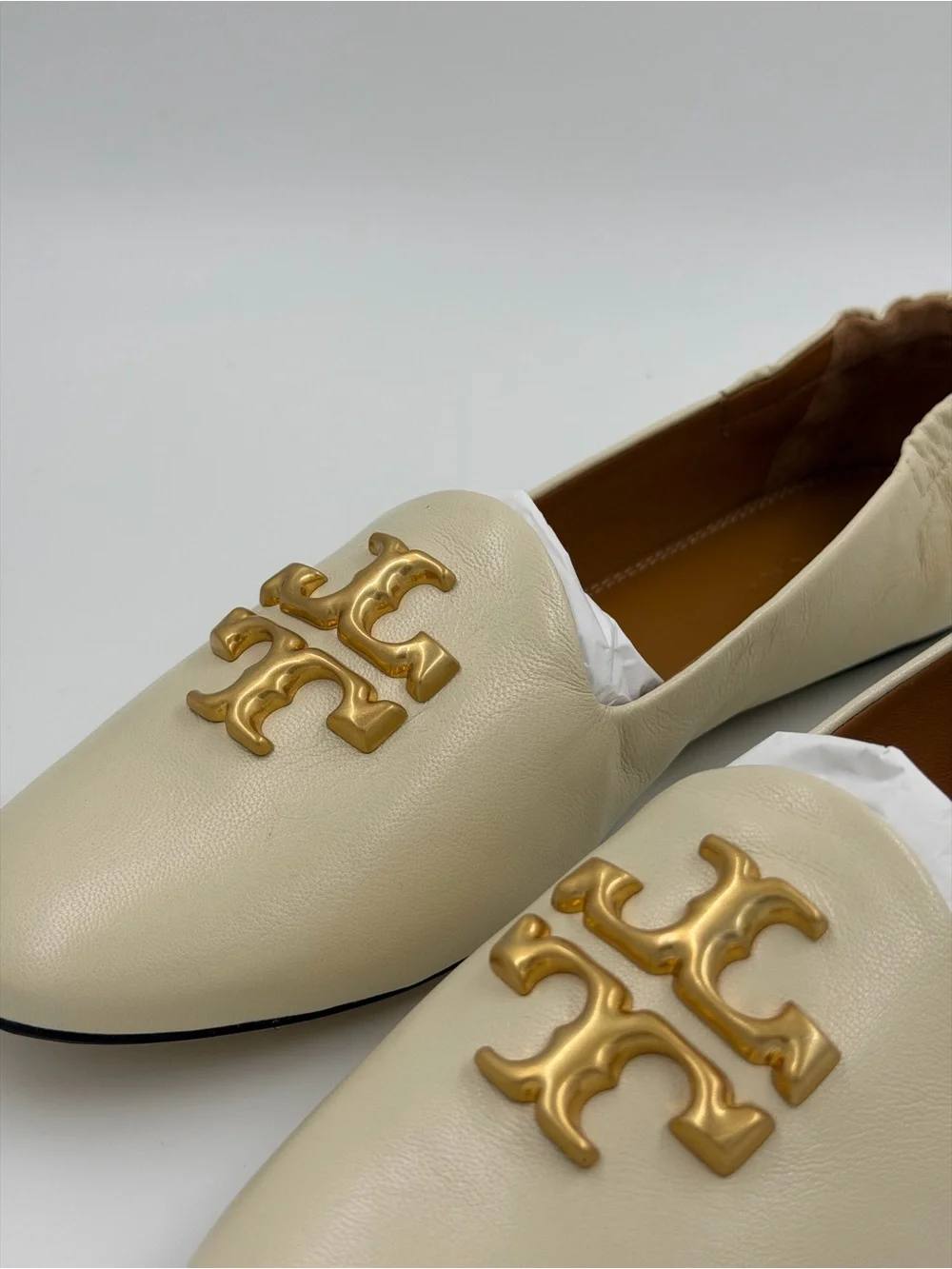 Tory Burch Eleanor Loafers – New Cream – Size 8